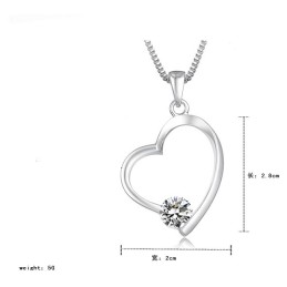 Brett Utbud Av Platinapläterat Titanhalsband Med Diamanter För Kvinnor