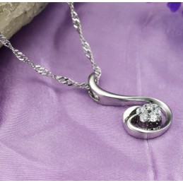 Högkvalitativt Halsband I Titan Med Phoenix-Formad Platinaplätering För Kvinnor