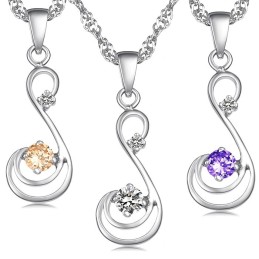 Kvalitets- Och Kvantitetsgaranterat Platinapläterat Titanhalsband Med Diamanter För Kvinnor