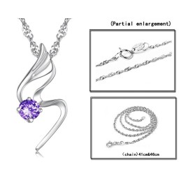 Pålitligt Kvalitetshalsband För Kvinnor I Platinaplätering I Titan Med Diamanter