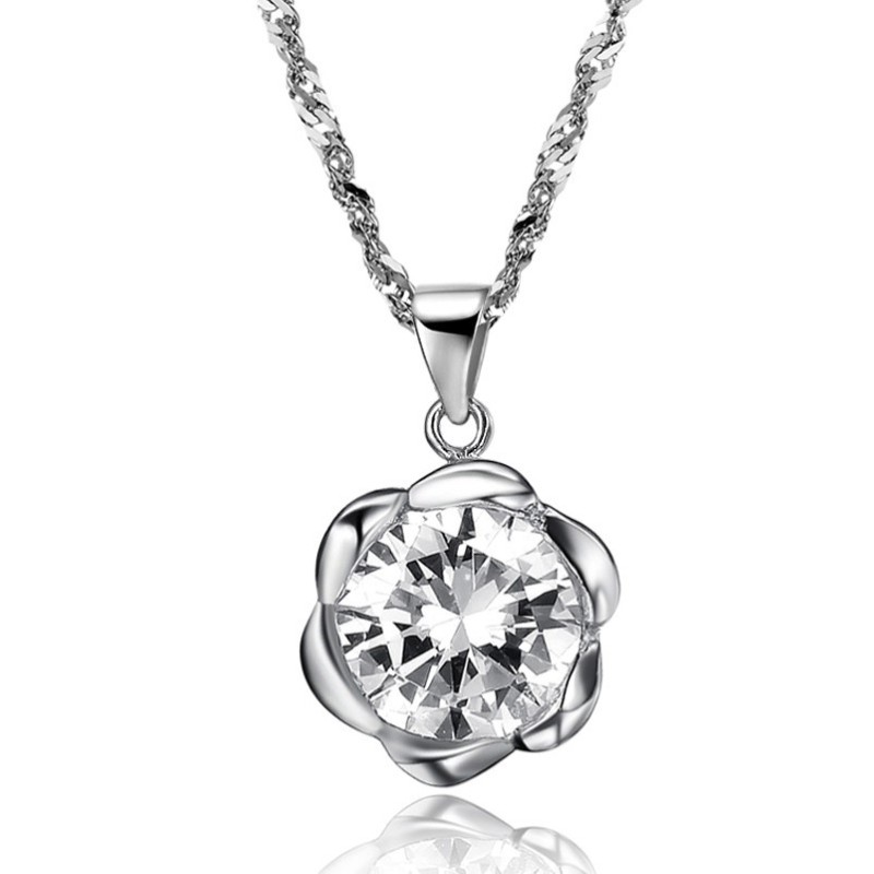 Stabil Kvalitet För Kvinnor I Rosformad Platinapläterad Titanhalsband Stabil Kvalitet För Kvinnor I Rosformad Platinapläterad Titanhalsband