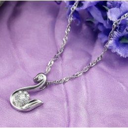 Lättanvänt Halsband I Platinapläterat Titan Med Strass För Kvinnor