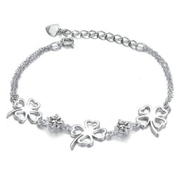 Drottningen Av Kvalitet, Kvinnligt Klöverformat Platinapläterat Titanarmband Med Diamanter