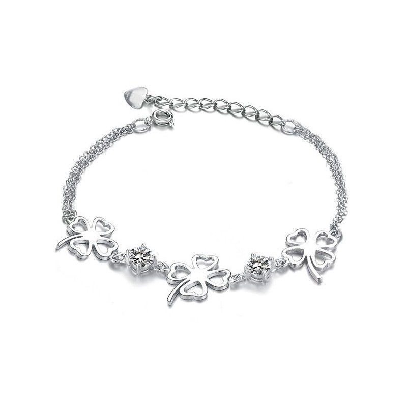 Drottningen Av Kvalitet, Kvinnligt Klöverformat Platinapläterat Titanarmband Med Diamanter Drottningen Av Kvalitet, Kvinnligt Klöverformat Platinapläterat Titanarmband Med Diamanter
