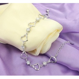 Högkvalitativt Armband För Kvinnor Med Älskling I Platina Och Diamanter