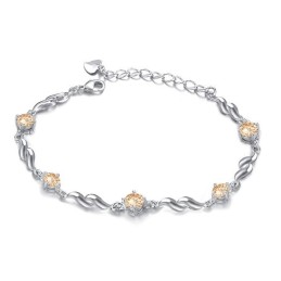 Kvalitets- Och Kvantitetsgaranterat Lila Platinapläterat Titanarmband Med Diamanter För Kvinnor