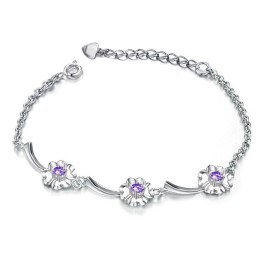 Pålitligt Prestandaförvarande Platinapläterat Titanarmband För Kvinnor Med Klöverform Och Diamanter