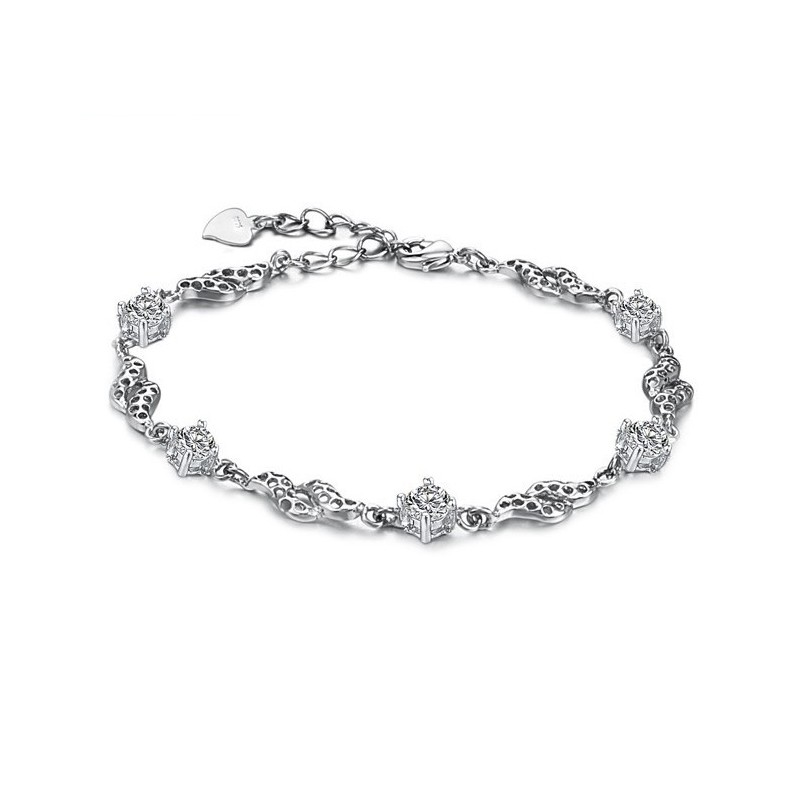 Högkvalitativt Ihåligt Platinapläterat Titanarmband Med Strass För Kvinnor Högkvalitativt Ihåligt Platinapläterat Titanarmband Med Strass För Kvinnor