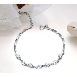 Drottningen Av Kvalitet, Platinapläterat Titanarmband Med Strass För Kvinnor