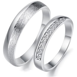 Världsomspännande Platinapläterad Titanring För Kvinnor Med Strass