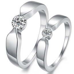 Högkvalitativ Platinapläterad Titanring För Älskare Med Strass