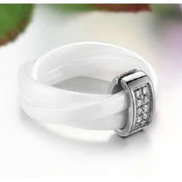 Välkänd För Sin Fina Volframkeramiska Ring Med Strass