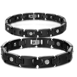 Välkänd För Sin Fina Kvalitet Svarta Volframkeramiska Armring För Älskare Med Strass