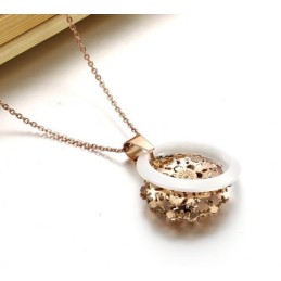 Halsband I Roséguld Med Volframkeramisk Finish Och Tillförlitlig Kvalitet