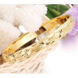 Högkvalitativ Elegant 18K Guldpläterad Armring För Kvinnor