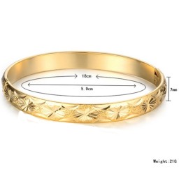 Högkvalitativ Elegant 18K Guldpläterad Armring För Kvinnor