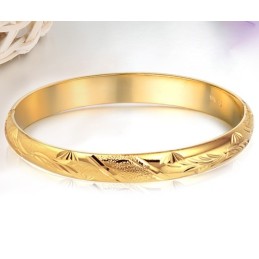 Högkvalitativt Armband Med Blommönster Och 18K Guldplätering För Kvinnor