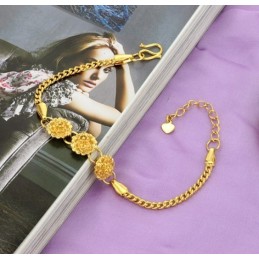 Stabilt Armband Av 18K Guldpläterat Blomformat För Kvinnor Av Stabil Kvalitet