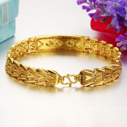 Kvalitets- Och Kvantitetsgaranterat Klassiskt 18K Guldpläterat Armband För Kvinnor