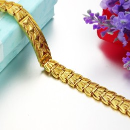 Kvalitets- Och Kvantitetsgaranterat Klassiskt 18K Guldpläterat Armband För Kvinnor
