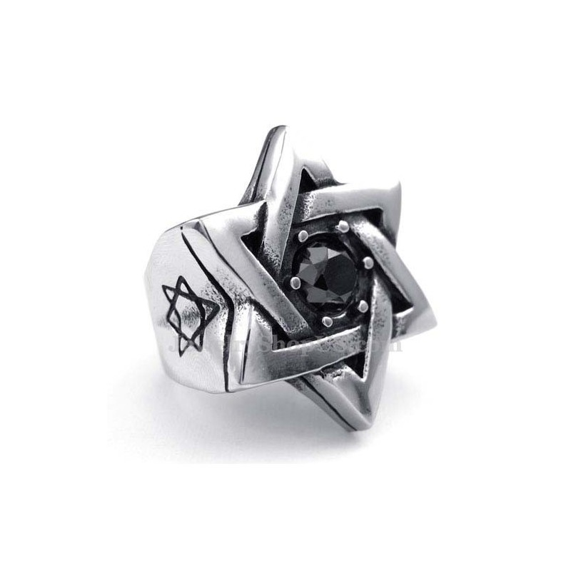 Titan Lucky Star-Ring Med Svart Zirkon Titan Lucky Star-Ring Med Svart Zirkon