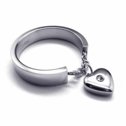 Diamantinfattad 5 Mm Hjärtformad Titanring