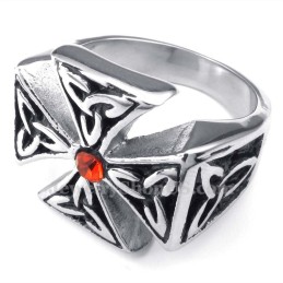 Titankorsring Med Röd Zirkon