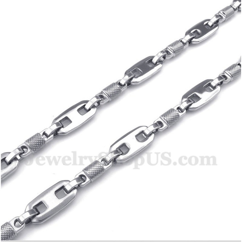 Herrhalsband I Titan Med Cylindermotiv Herrhalsband I Titan Med Cylindermotiv