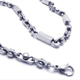 21,9 Tums Titan Silver Kubiskt Halsband