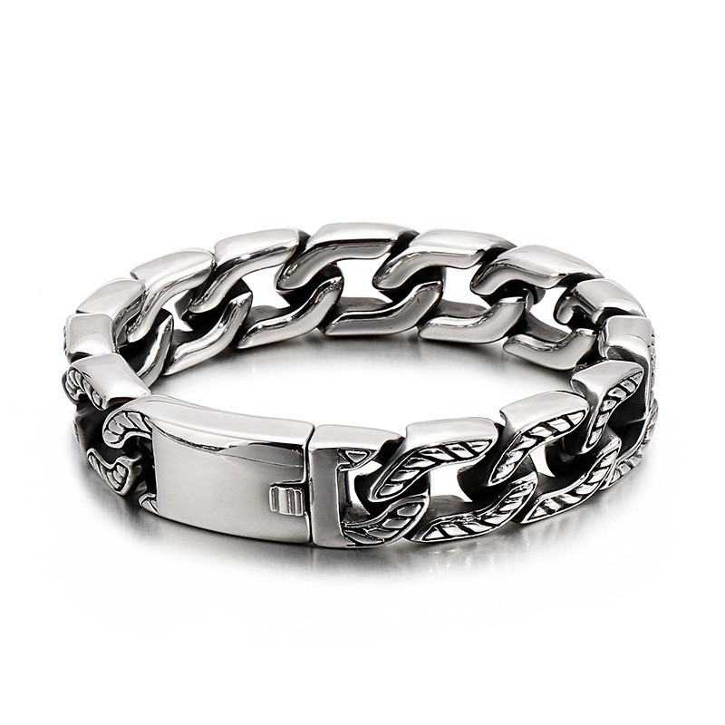 Coolt Titanskallearmband Elegant Herrmode I Titan Coolt Titanskallearmband Elegant Herrmode I Titan