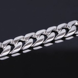 Titanarmbandversion Av Modearmbandet Kubakedja För Män