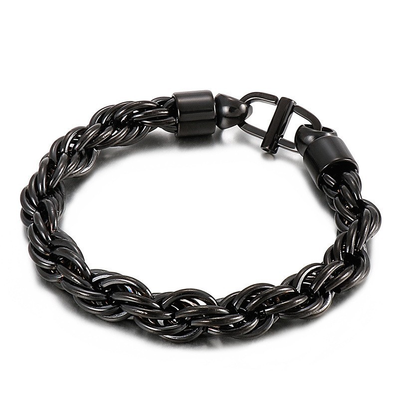Herrhalsband Med Ovalt Vridet Mönster Och Titanarmband Med Dagspänne Herrhalsband Med Ovalt Vridet Mönster Och Titanarmband Med Dagspänne