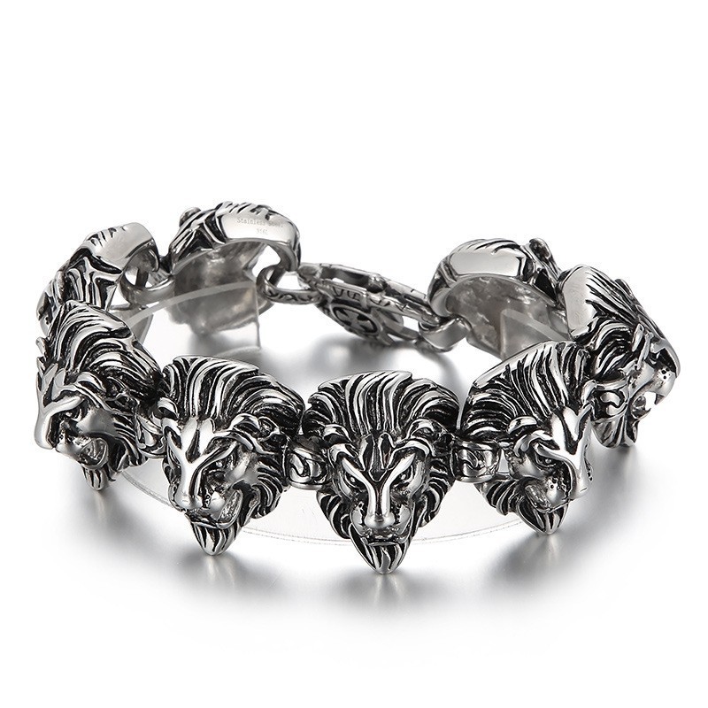 Alternativt Titanarmband Med Lejonhuvud Och Vilda Djur Alternativt Titanarmband Med Lejonhuvud Och Vilda Djur