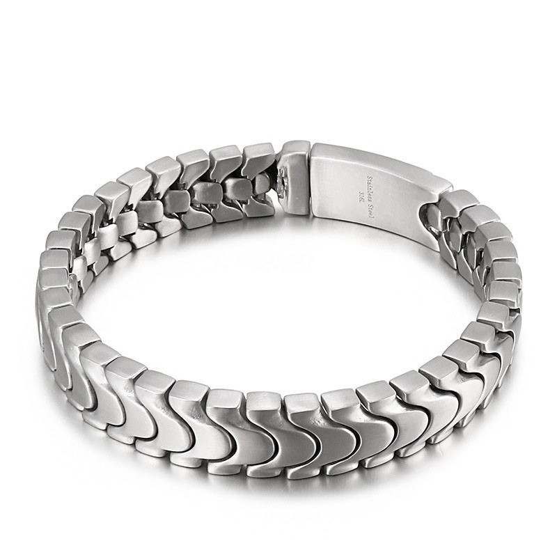 Moderiktigt Titanarmband För Män Med Sandyta Moderiktigt Titanarmband För Män Med Sandyta