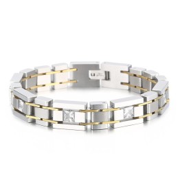 Moderiktigt Födelsedagspresent Med Diamanter I Titanarmband För Män
