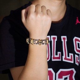 Överdrivet Moderiktigt Titanarmband Med Dödskalleplätering För Män