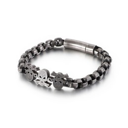 Moderiktigt Gatuinspirerat Hiphop-Skallarmband I Titan För Män