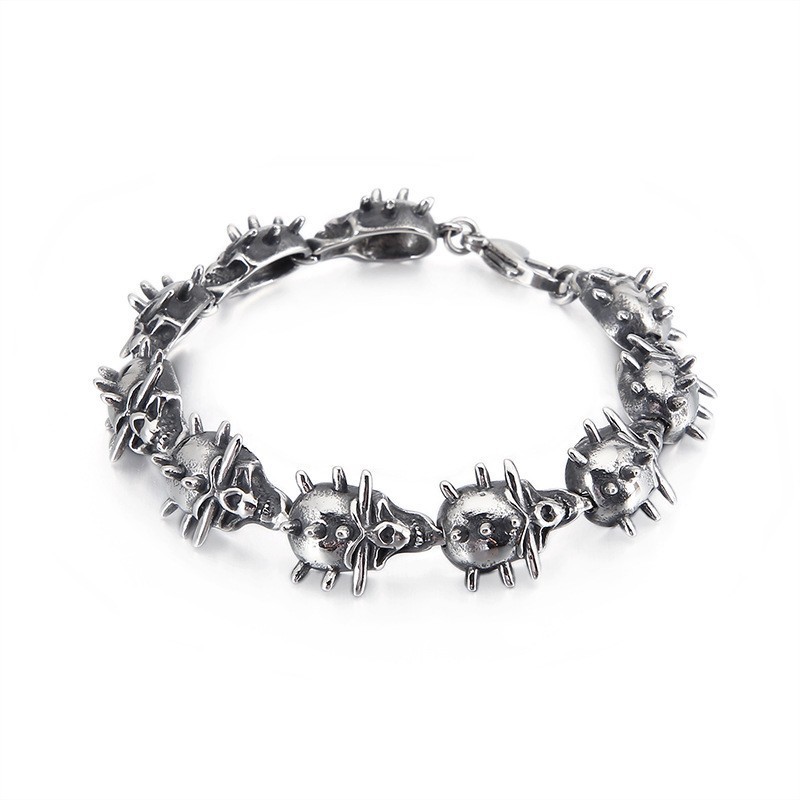 Överdrivet Chic Circle Skull Titanarmband För Herr Överdrivet Chic Circle Skull Titanarmband För Herr