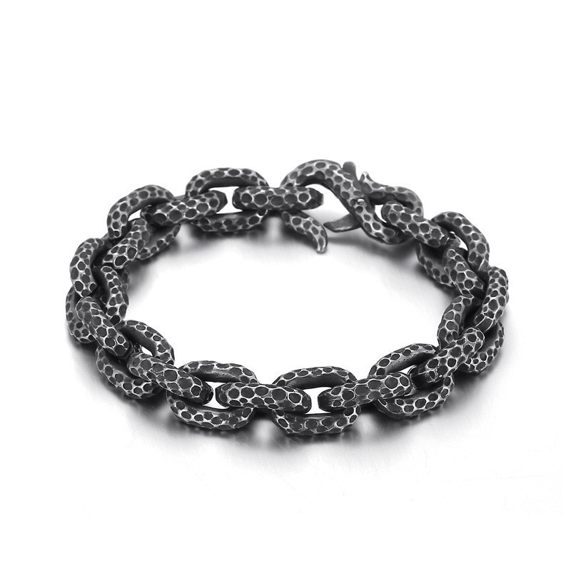 Moderiktigt Prickigt Titanarmband För Män Moderiktigt Prickigt Titanarmband För Män