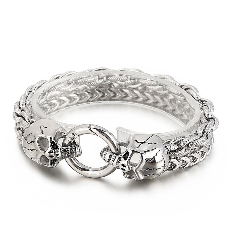 Coolt Moderiktigt Och Elegant Armband I Titan Med Dödskalle För Män Coolt Moderiktigt Och Elegant Armband I Titan Med Dödskalle För Män