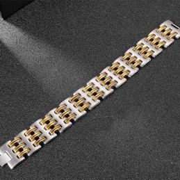 Moderiktigt Titanarmband För Män Med Guldförslutning