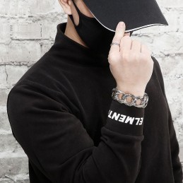 Street Style Coolt Herrarmband I Titan Med Ormmotiv