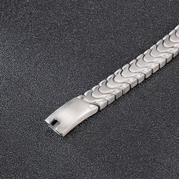 Moderiktigt Titanarmband För Män Med Sandyta