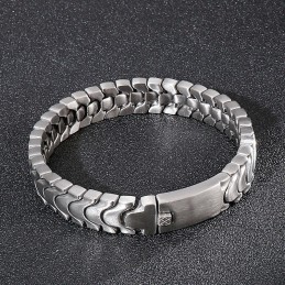 Moderiktigt Titanarmband För Män Med Sandyta