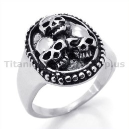 Tre-Dödskallar Titanring