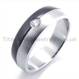 Svart Titanring Med Diamant