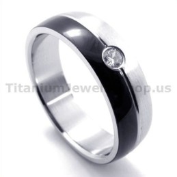 Svart Titanring Med Diamant