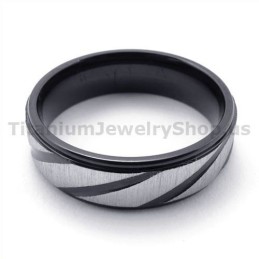 Svart Titanring Med Diamant