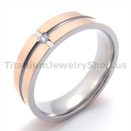 Guldfärgad Titanring Med Diamant