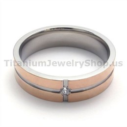 Guldfärgad Titanring Med Diamant